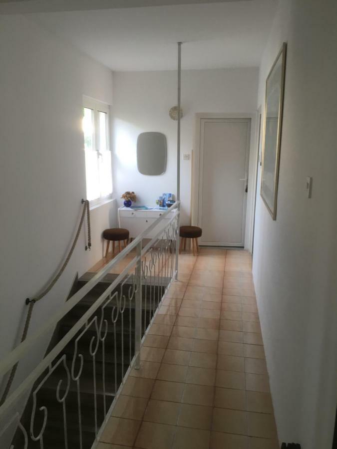Guesthouse Antonija 베리로신즈 외부 사진